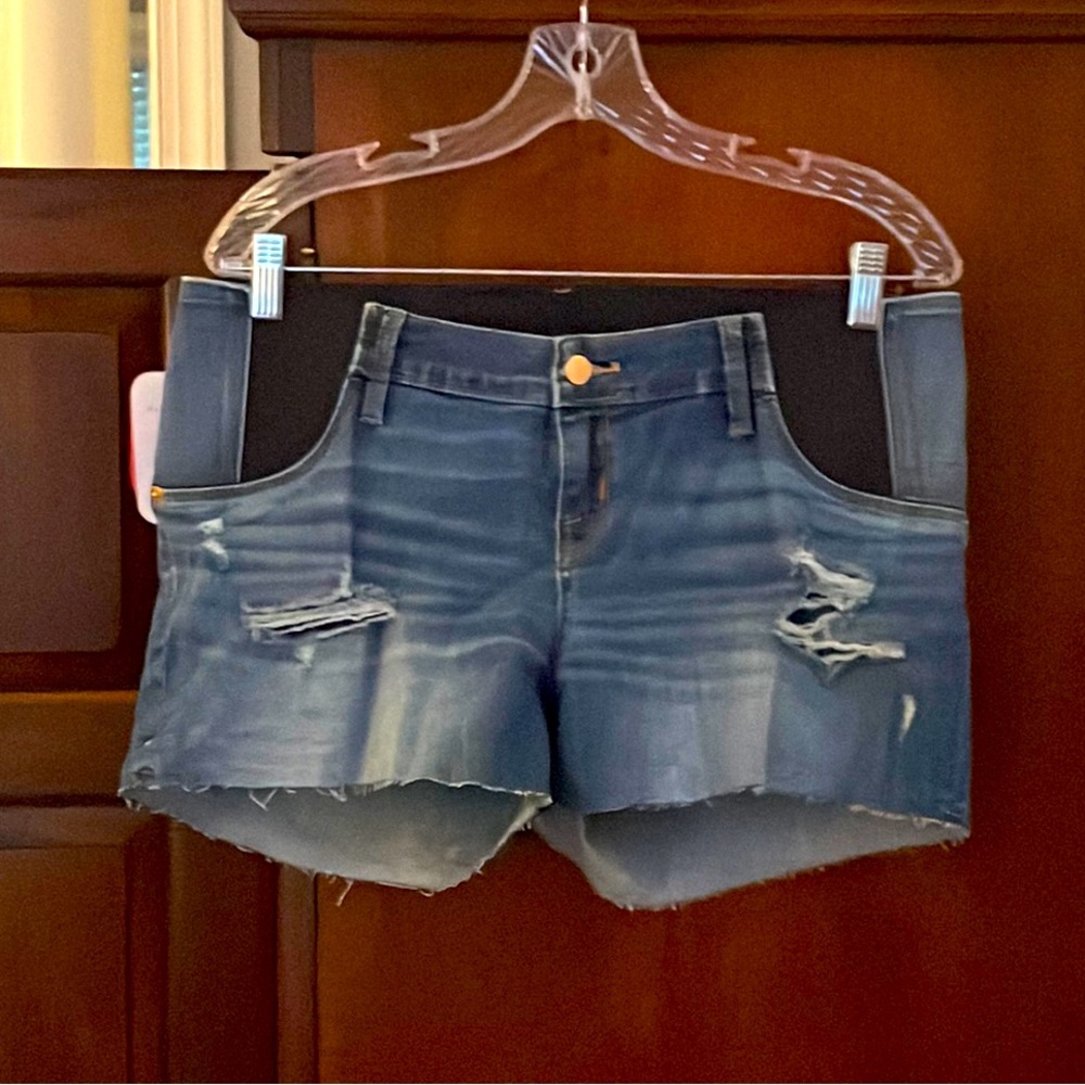 NWT Isabel Maternity Jean Midi Shorts Expandable Side Panels - Picture 1 of 5